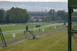 メゾンラフィット競馬場